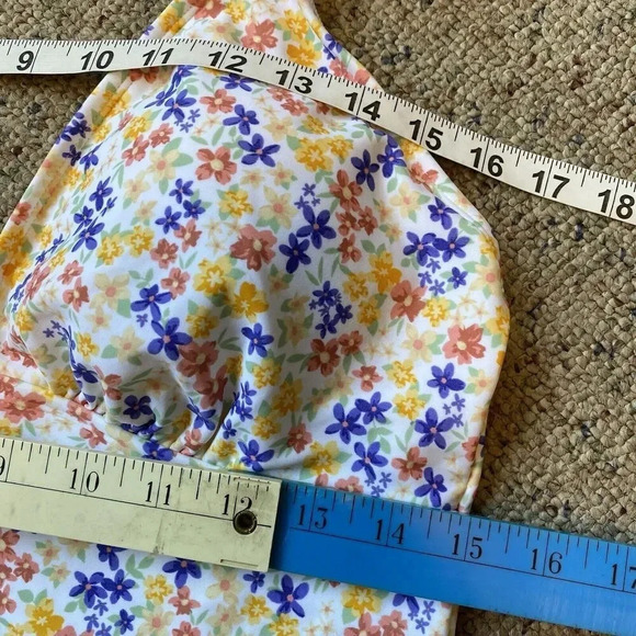 NWOT Women's XL/16 Ruffle Shoulder Plunge One Piece Swimsuit - Shade & Shore - Picture 2 of 8